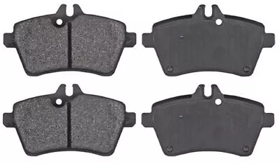 TRUCKTEC AUTOMOTIVE Brake Pad Set, disc brake (02.35.113)