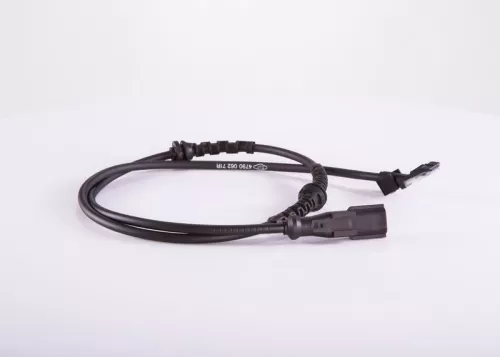 BOSCH Sensor, wheel speed (0265008938)