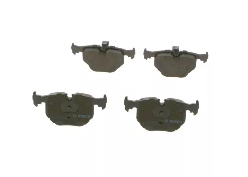 BOSCH Brake Pad Set, disc brake (0986494006)