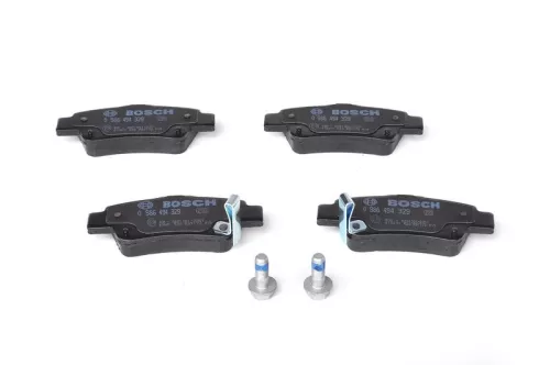 BOSCH Brake Pad Set, disc brake (0986494329)