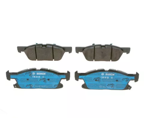 BOSCH Brake Pad Set, disc brake (0986424326)