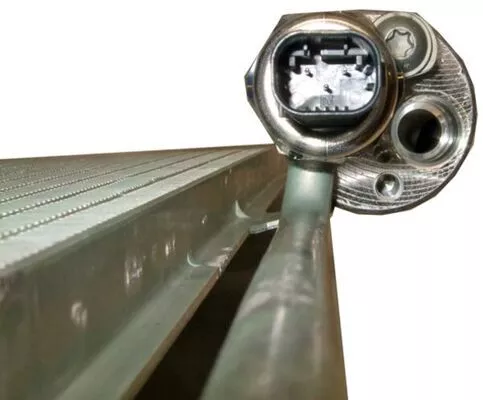 MAHLE Condenser, air conditioning (AC369000P)